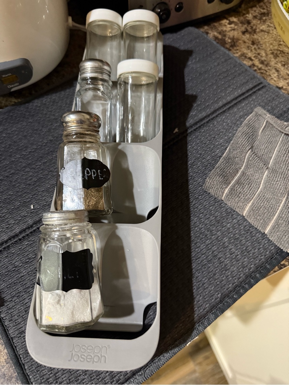 Gray Spice Rack with Glass Shakers - Gray